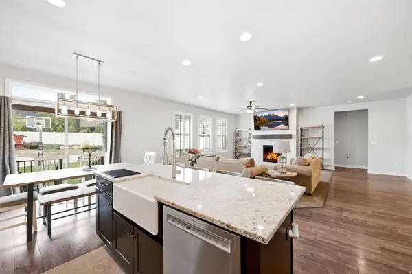 2249 S PARKWOOD LN, Kaysville, UT 84037