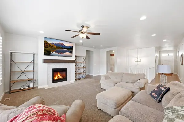 2249 S PARKWOOD LN, Kaysville, UT 84037