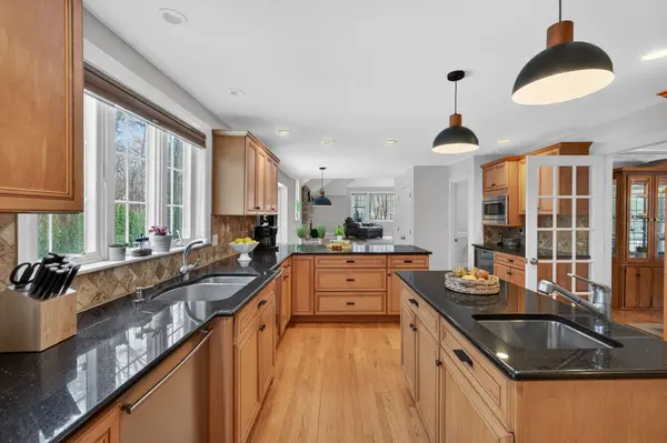 feature image of Realtors in Andover, MA: The Complete Guide to Selling Your Home in Today’s Market