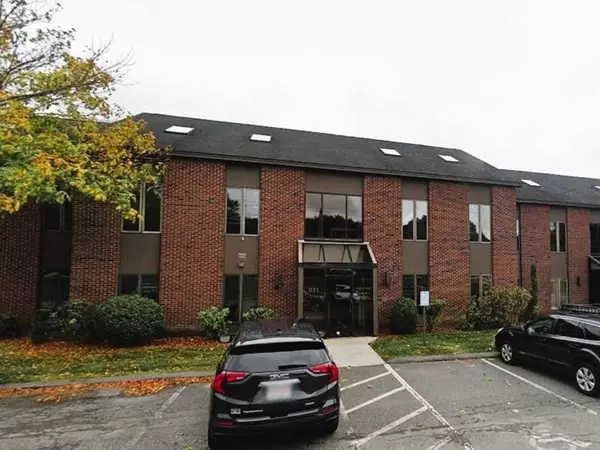 871 Turnpike St #105, North Andover, MA 01845