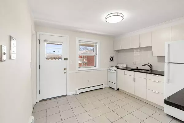 2 Colonial Dr #E2-5, Andover, MA 01810