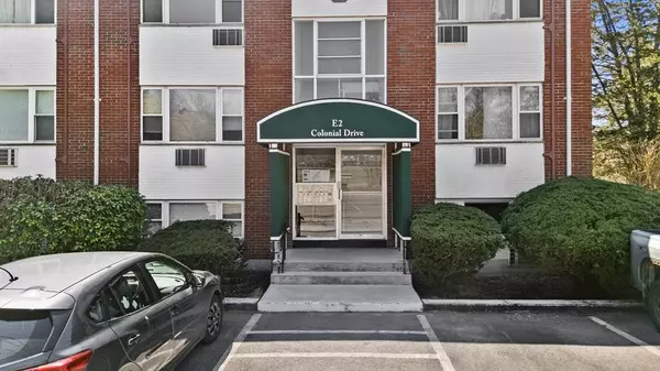 2 Colonial Dr #E2-5, Andover, MA 01810