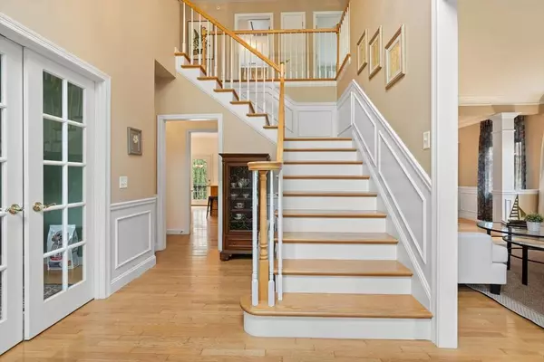 118 Palomino Dr, North Andover, MA 01845