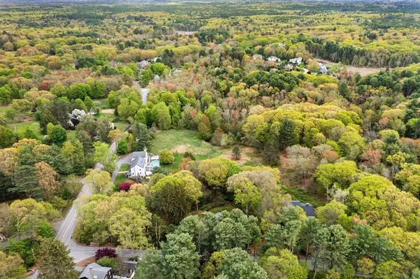 237 Salem St, Andover, MA 01810