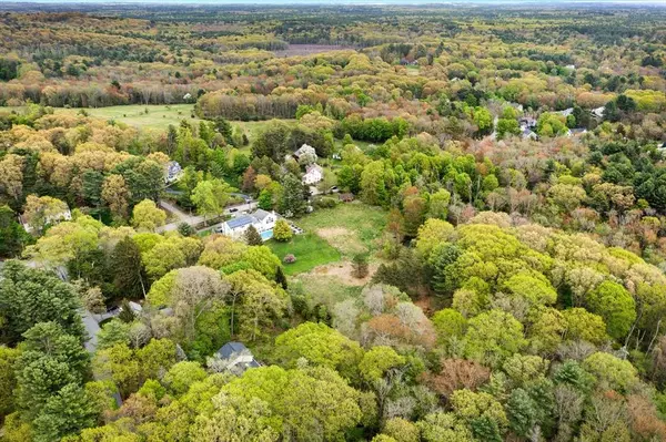 237 Salem St, Andover, MA 01810