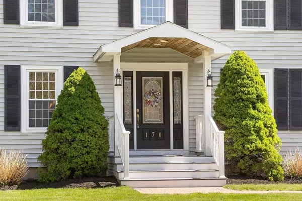 170 Olympic Ln, North Andover, MA 01845