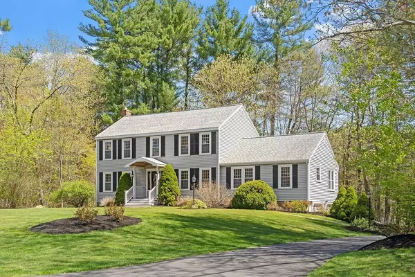 170 Olympic Ln, North Andover, MA 01845