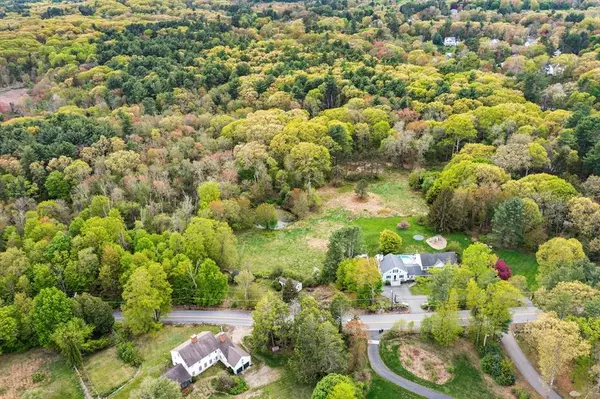 237 Salem St, Andover, MA 01810