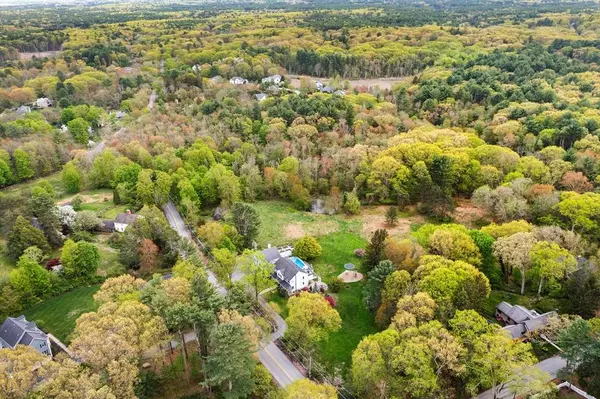 237 Salem St, Andover, MA 01810