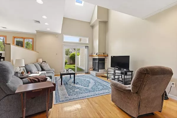 38 Alcott Way #38, North Andover, MA 01845