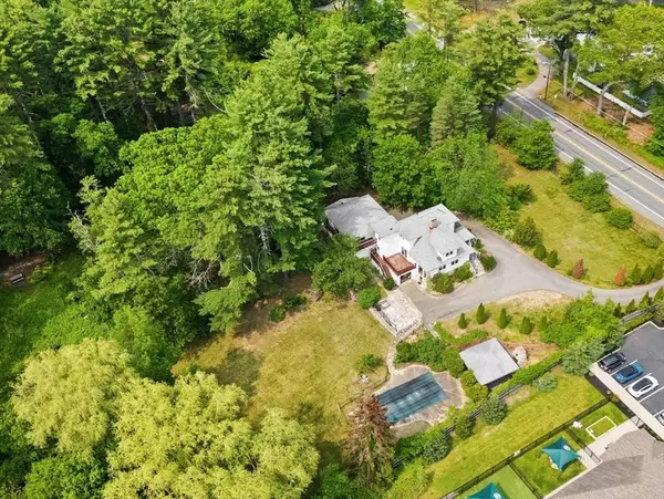 497 S Main St, Andover, MA 01810