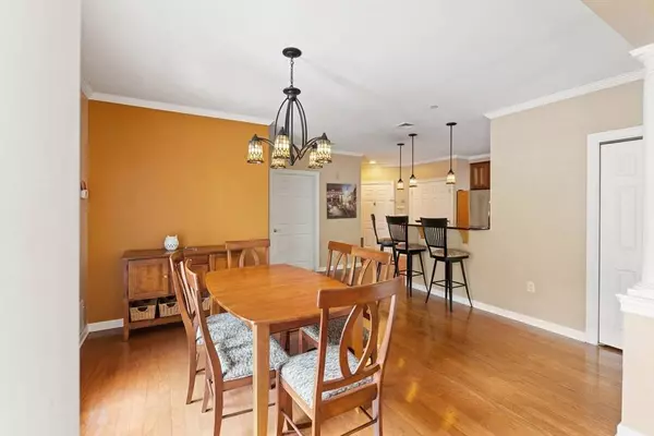 190 Chickering Rd #201D, North Andover, MA 01845