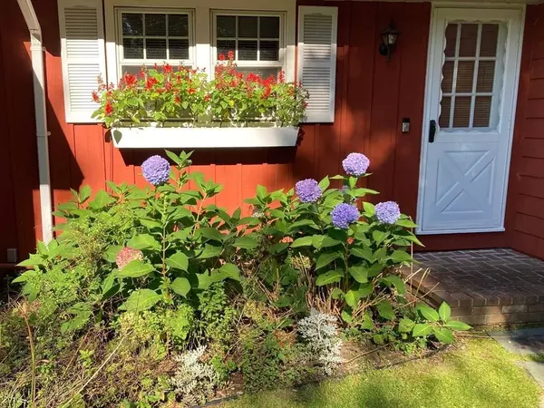 7 Mercury Circle, Andover, MA 01810