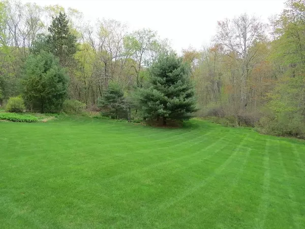 7 Mercury Circle, Andover, MA 01810