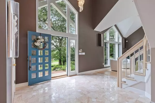 20 Carter Ln, Andover, MA 01810