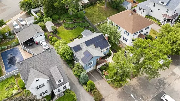 22 Cumner Ave, Melrose, MA 02176