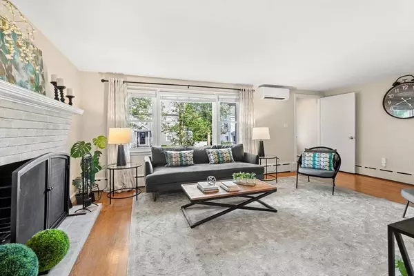 22 Cumner Ave, Melrose, MA 02176