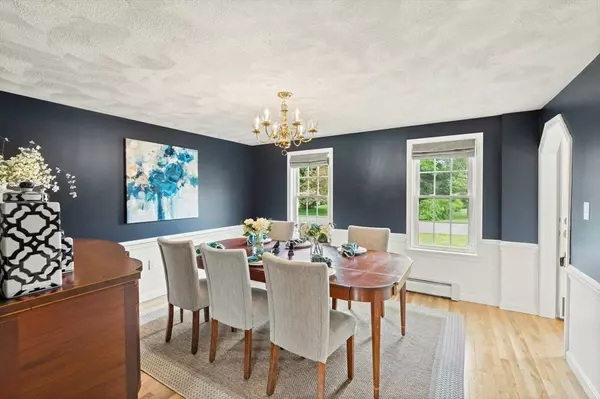 3 Penni Ln, Andover, MA 01810