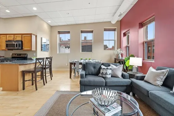 24 Washington St #404, Haverhill, MA 01832