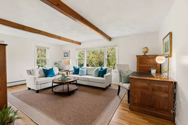 3 Penni Ln, Andover, MA 01810