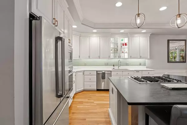 32 Bobby Jones Dr #32, Andover, MA 01810