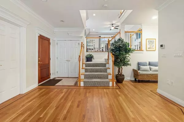 32 Bobby Jones Dr #32, Andover, MA 01810