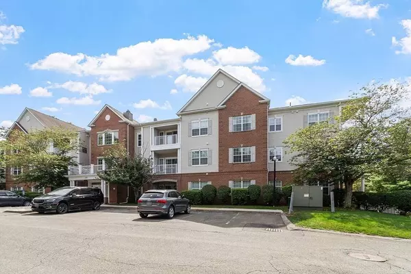 170 Haverhill St #129, Andover, MA 01810