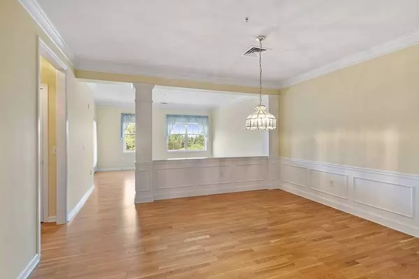 170 Haverhill St #129, Andover, MA 01810