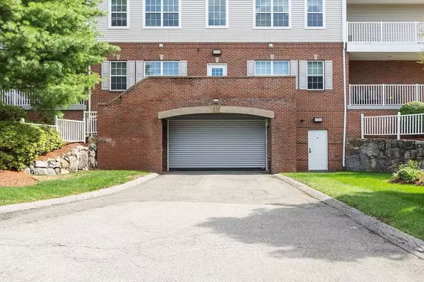 170 Haverhill St #129, Andover, MA 01810