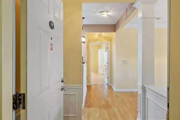 170 Haverhill St #129, Andover, MA 01810