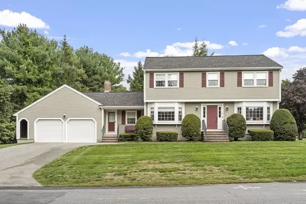 11 Eastman Rd, Andover, MA 01810