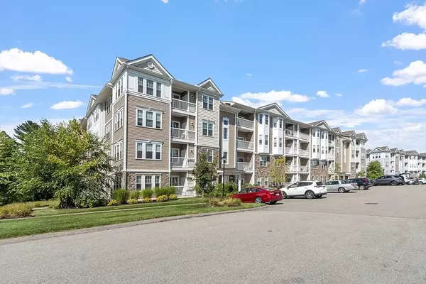 2 Francis Dr #412, Andover, MA 01810