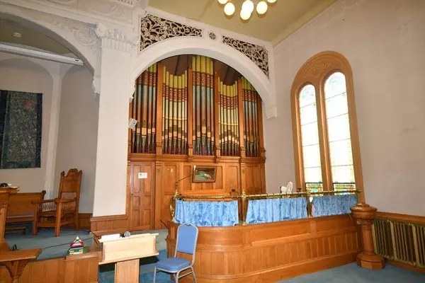 80 Main Street, Hudson, MA 01749