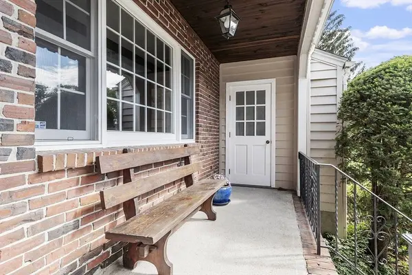 17 Rose Glen Dr, Andover, MA 01810