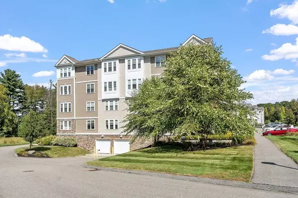 2 Francis Dr #412, Andover, MA 01810
