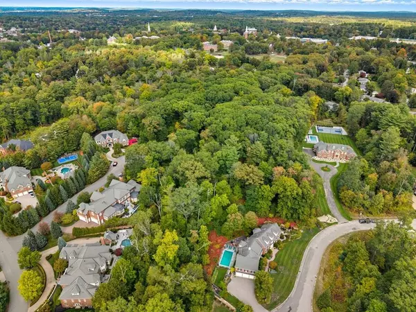 3 Willoughby Ln, Andover, MA 01810