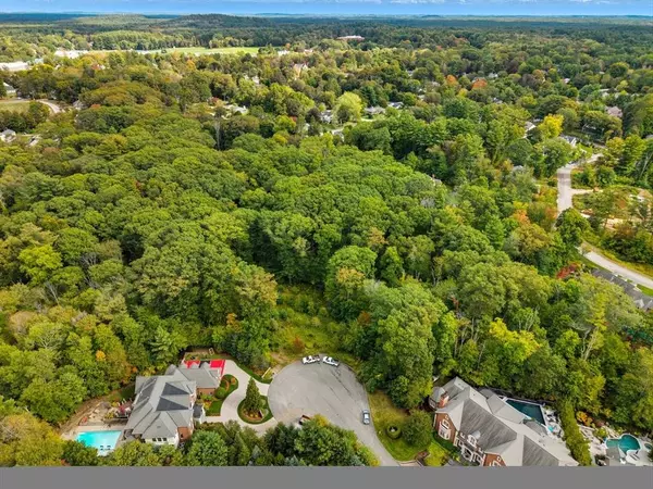 3 Willoughby Ln, Andover, MA 01810