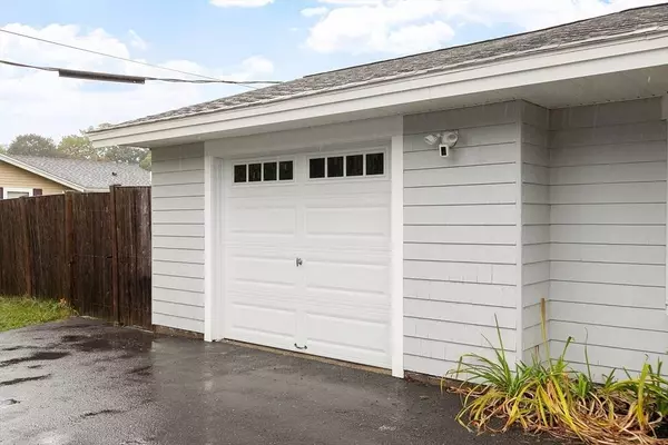 6 Colgate St, Danvers, MA 01923