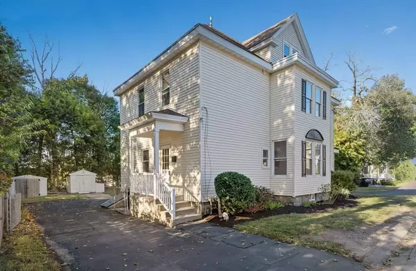 53 May St, North Andover, MA 01845
