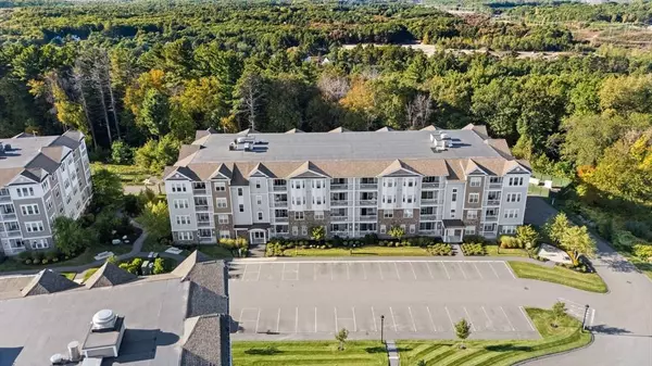 4 Francis Dr #105, Andover, MA 01810