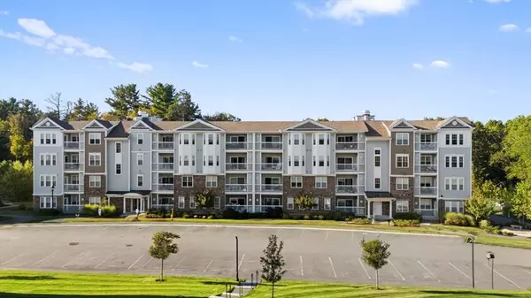 4 Francis Dr #105, Andover, MA 01810