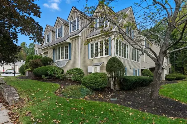 23 Michael Way #35, Andover, MA 01810