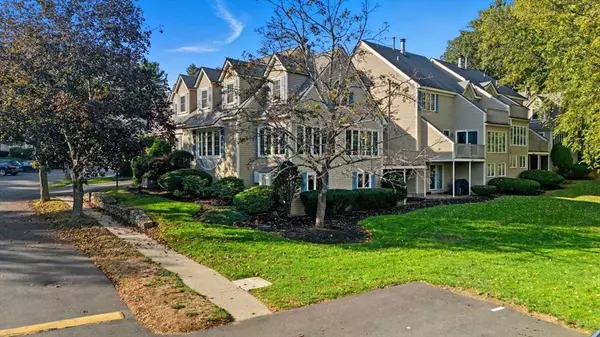 23 Michael Way #35, Andover, MA 01810