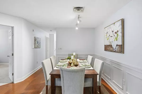 750 Brookside Dr #G, Andover, MA 01810