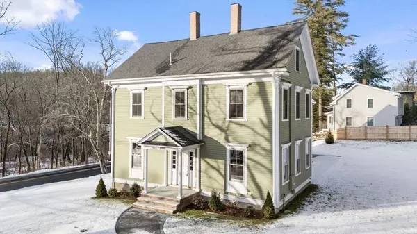 105 Central St, Andover, MA 01810