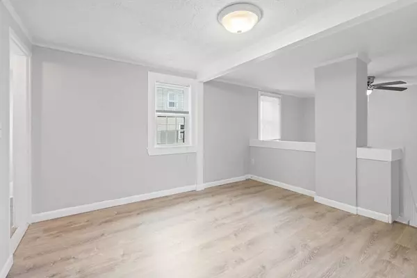 95-B N Main St #B, Andover, MA 01810