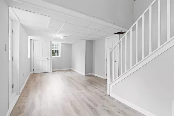 95-B N Main St #B, Andover, MA 01810