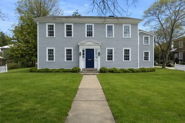 52 Salem St, Andover, MA 01810