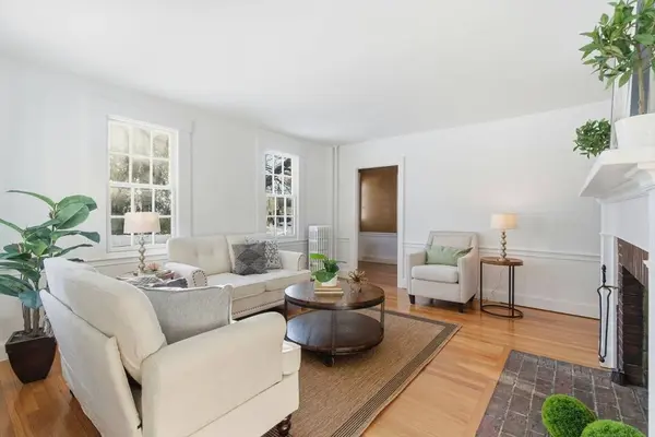 52 Salem St, Andover, MA 01810