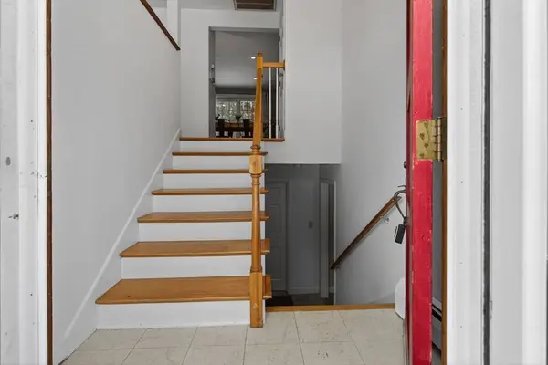 11 Rennie Dr, Andover, MA 01810